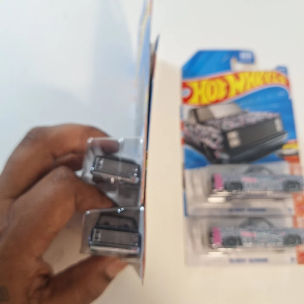 Mattel Hot Wheels‎ '83 Chevy Silverado 2026 Black Widow